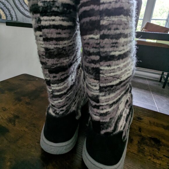 Merrell Winter Boots-Pre season sale - Picture 3 of 8